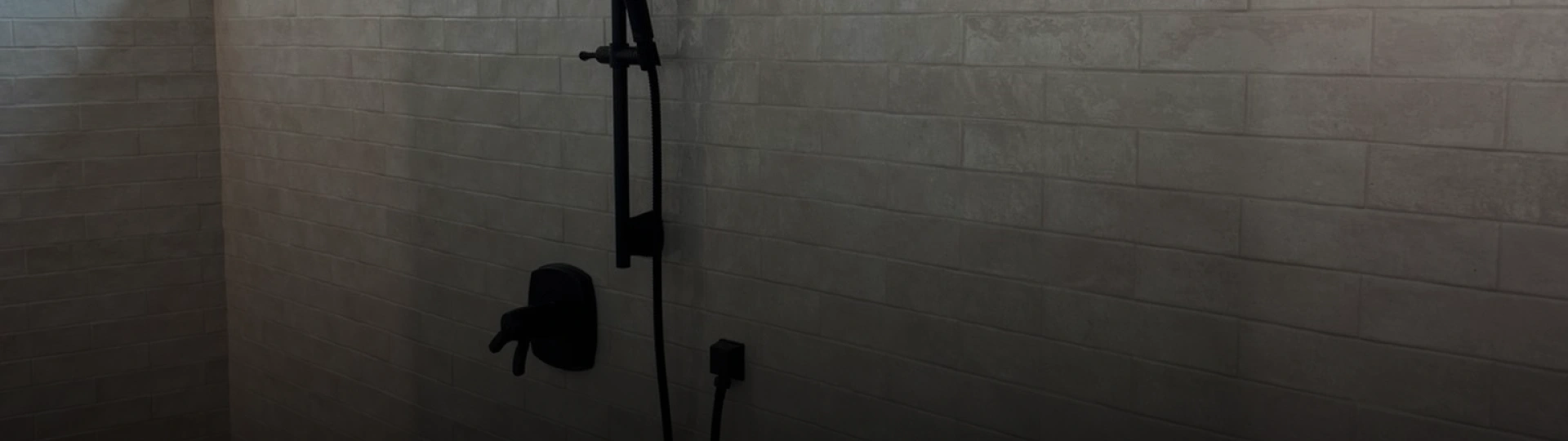 Custom Shower Design & Installation breadcrumb